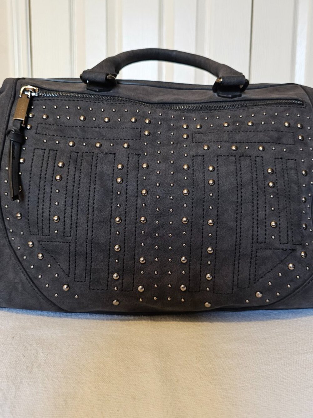 Violet Ray, women's purse grey, silver trim, outside pocket shoulder strap - Picture 12 of 12